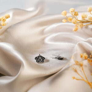 Blossom Nose Pin NP-04D10, Women Nose Pins