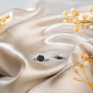 Blossom Nose Pin NP-04D2, Women Nose Pins