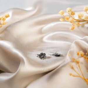 Blossom Nose Pin NP-04D5, Women Nose pins
