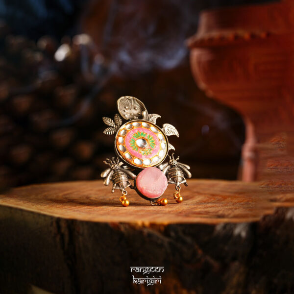 Queen Bee Oxidised Ring RO-03LP, women oxidised ring