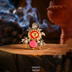 Queen Bee Oxidised Ring RO-03P, Women oxidised ring
